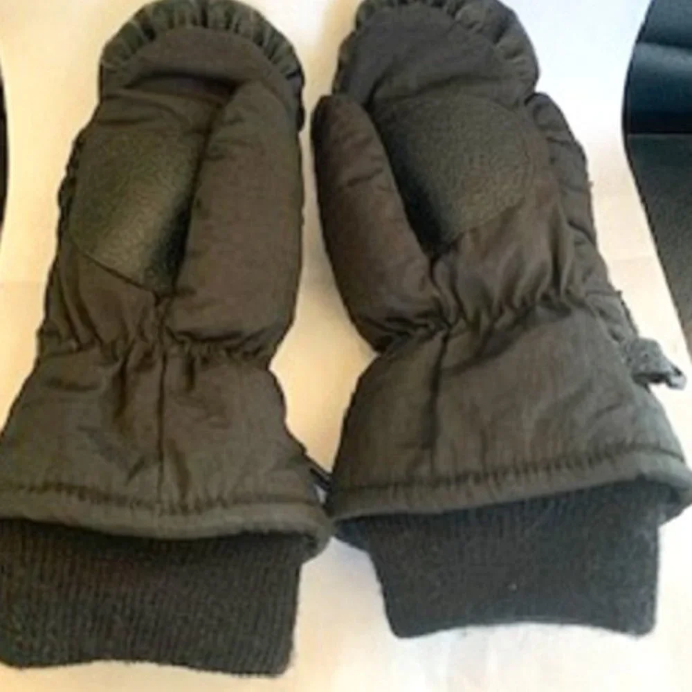 Toddlers and Baby Mittens Thinsulate Winter Snow Waterproof Gloves Black